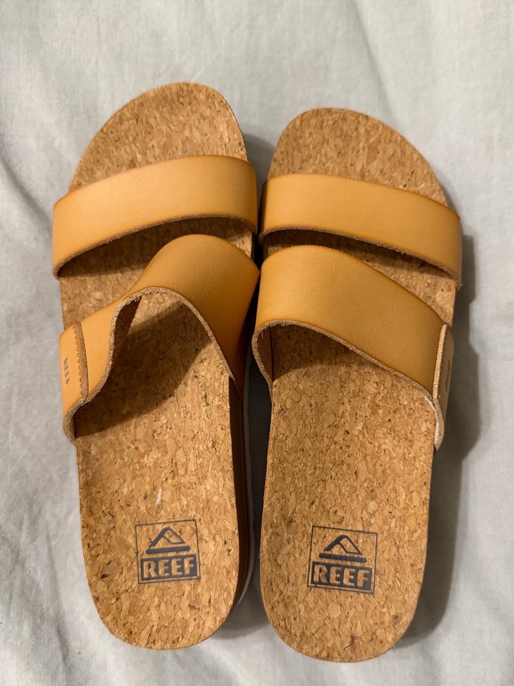 Reef Cushion Vista Hi in Natural Tan Size 8